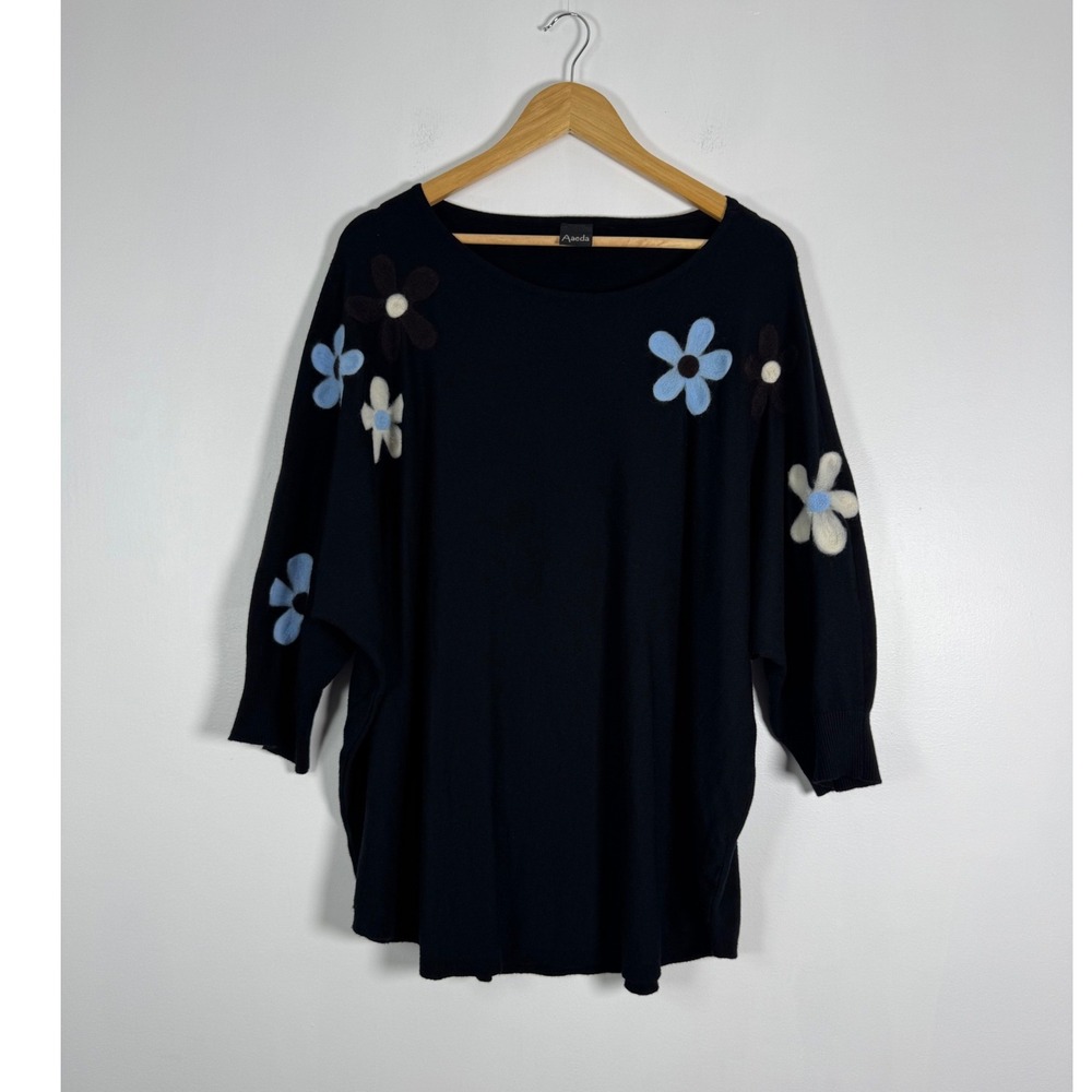 Whimsical Aaeda Womens 2X Floral Applique Batwing Sweater Black Blue Boho Top